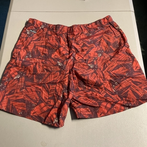 Columbia Omni-Shade Sun Protection Red Palm Leaves Swim Trunks Men's Large L EUC - Picture 2 of 8